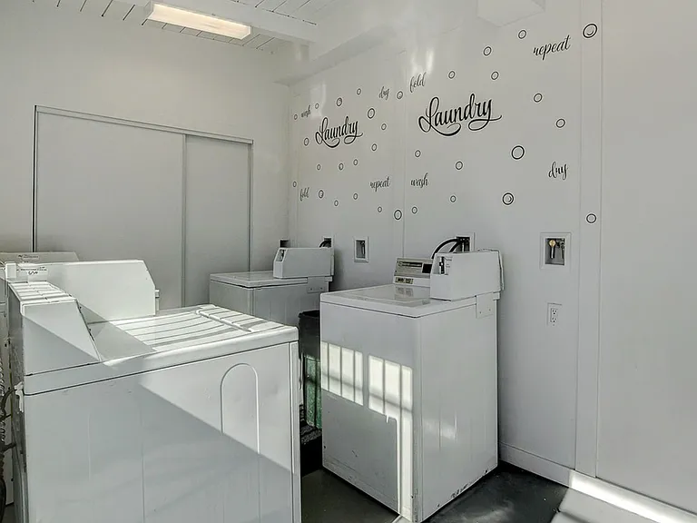 ATMO Sahara, Apartments For Rent in Las Vegas, NV