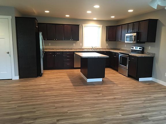 4th image of W19865 Meadow Ln
