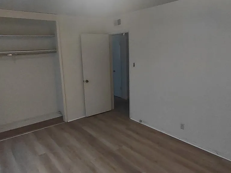 1735 Highland Pl #28 — Photo 5