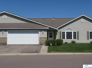 135 Oxford Path, Mankato, MN 56001
