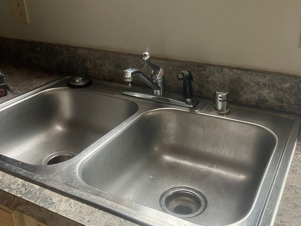 Kitchen sinks with disposal and window