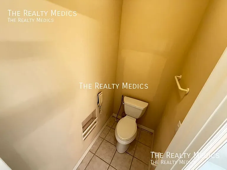 1565 The Oaks Blvd — Photo 30