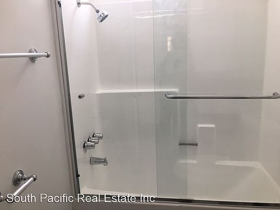 5th image of 2204 S Beverly Glen Blvd #5330247