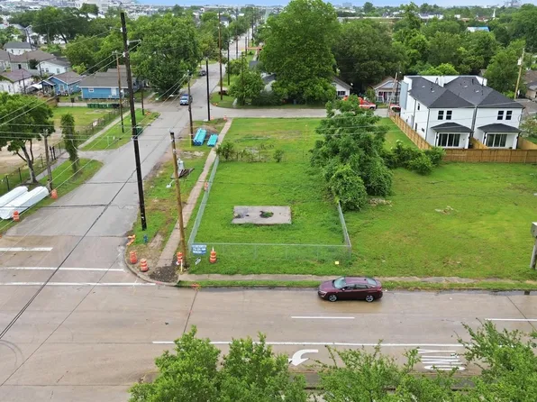 2601 Alabama St, Houston, TX 77004