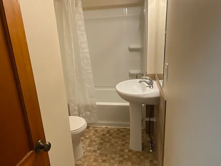 3235 Vine St — Photo 21