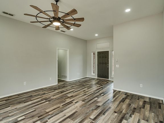 4th image of 4929 Bayberry Dr