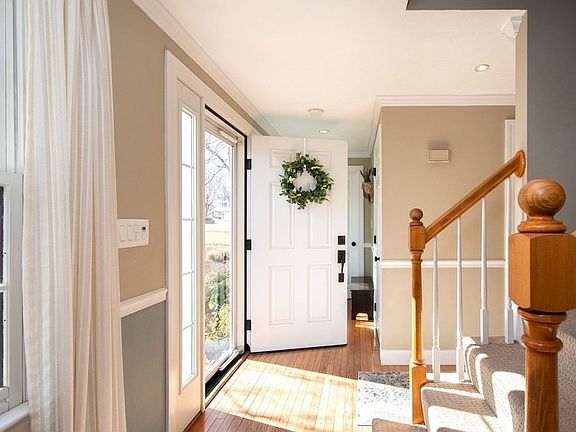 2nd image of 53 Turnberry Dr