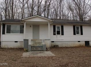 526 Sheldon Dr, Harriman, TN 37748