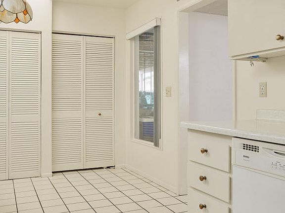 5th image of 8131 E Estes Ln