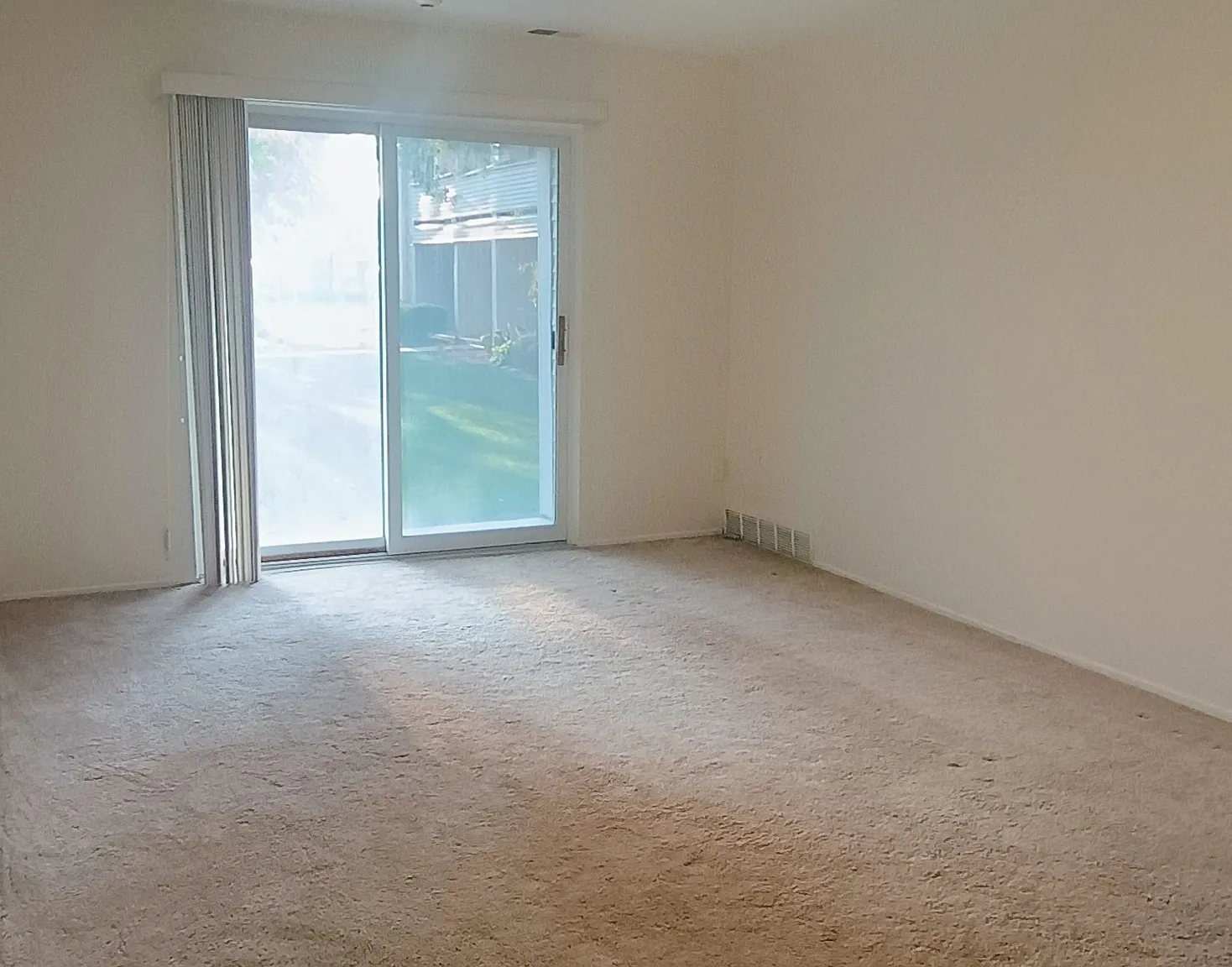 2 bed, 995 sqft, $1,750 — Photo 4
