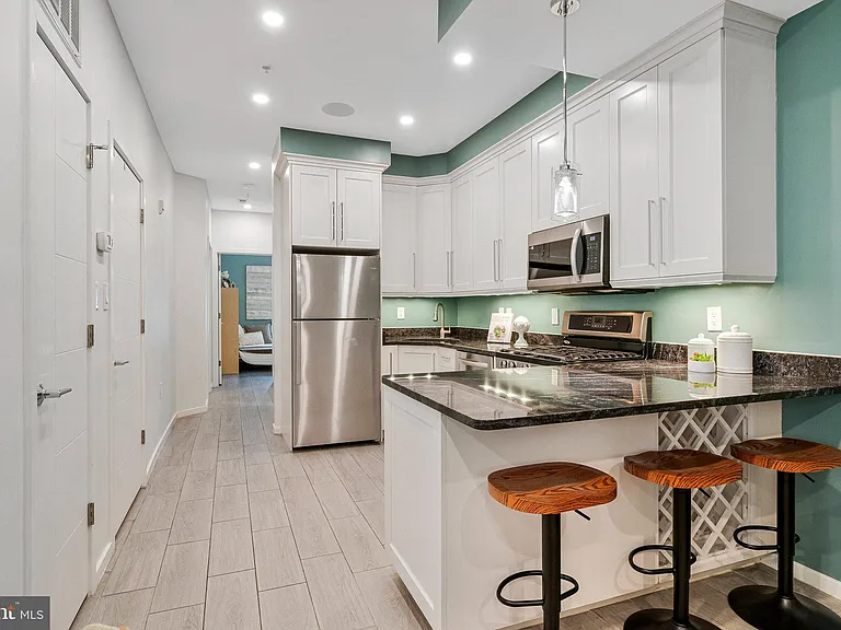 756 Park Rd NW #2 — Photo 6