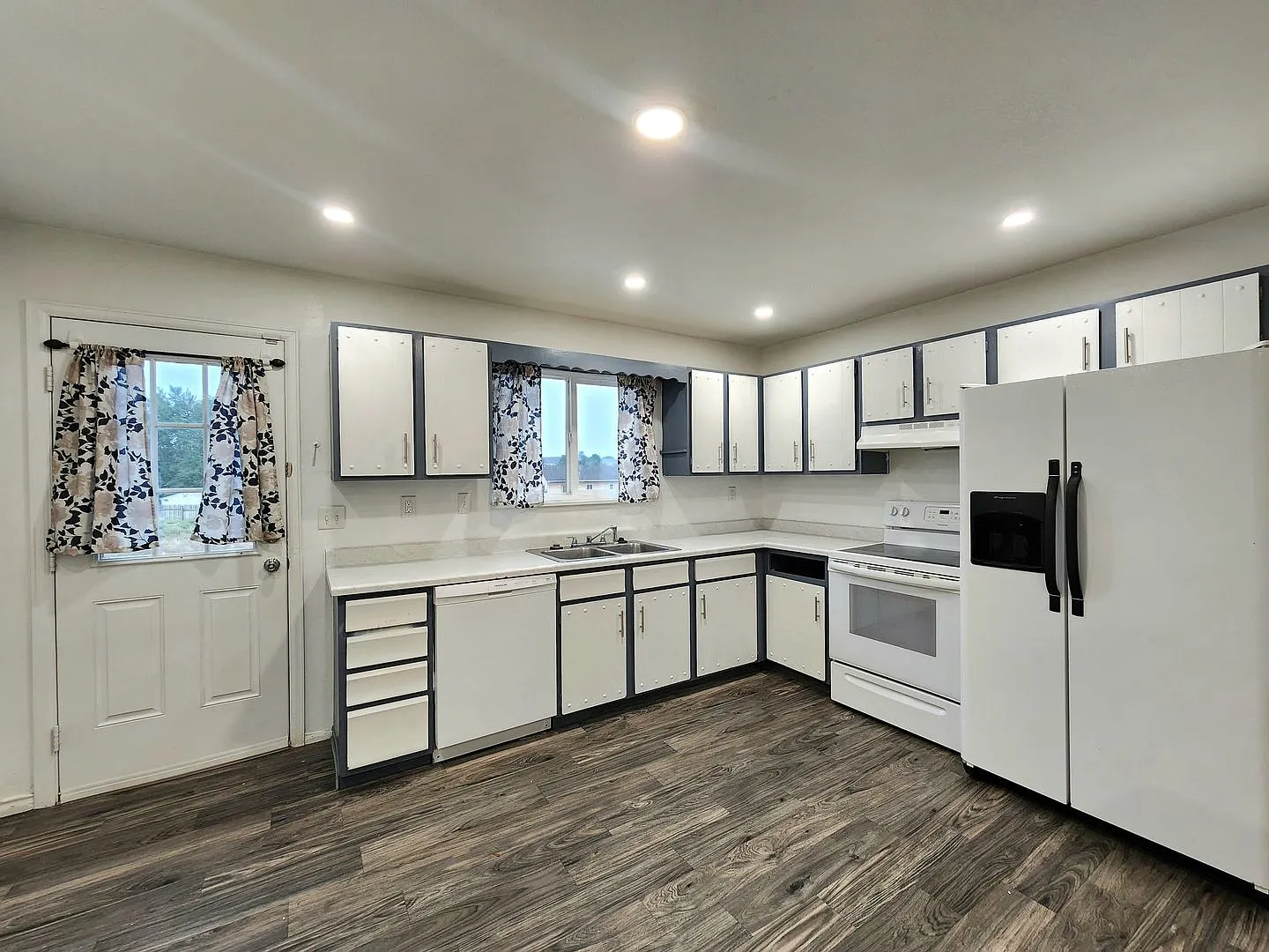 832 S Waterleaf — Photo 3