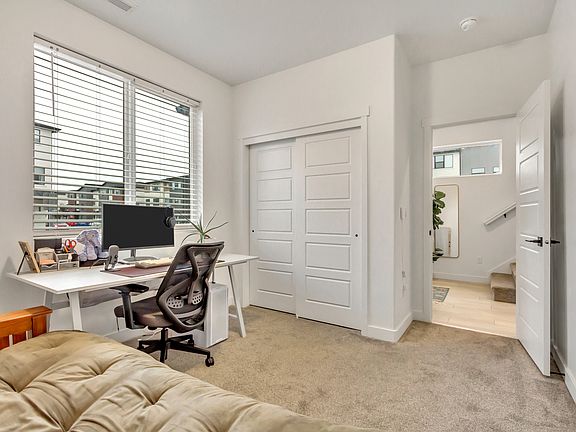 4th image of 788 W Bronze Leaf Rd