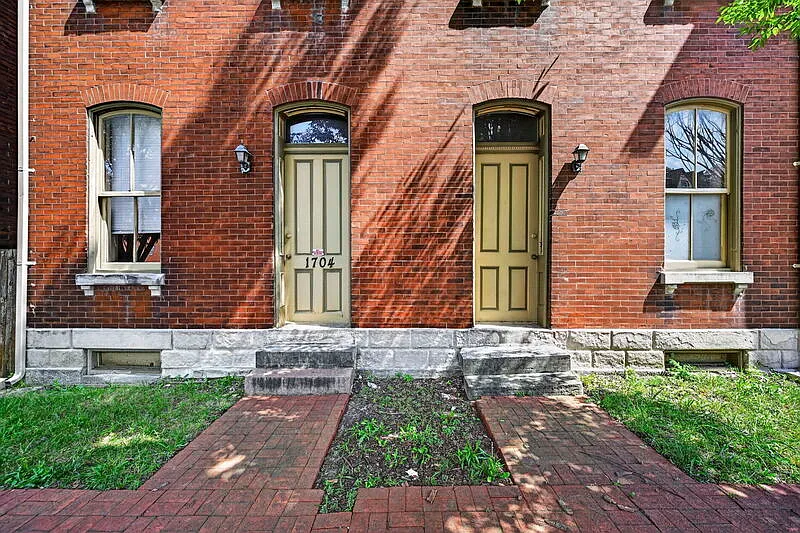 1 bed, 1.0 bath, $1,150 — Photo 2