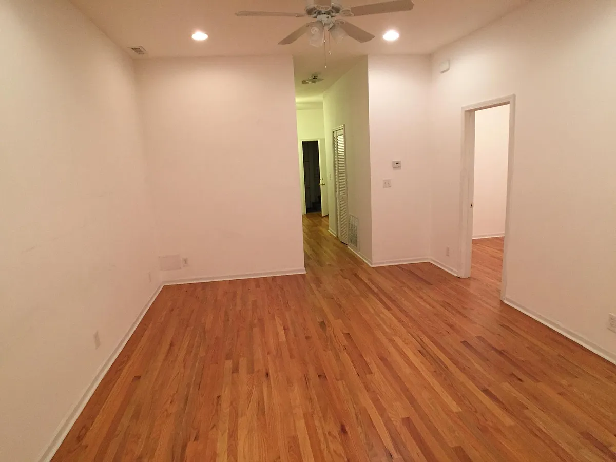 Living room rear - 1243 W Roscoe St #C-H
