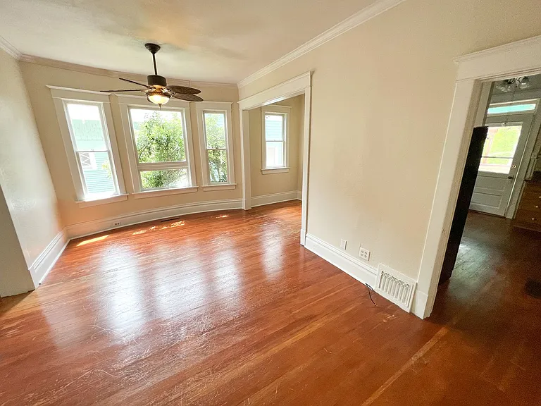 133 N M St — Photo 7