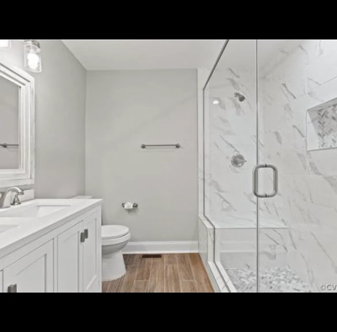 2 bed, 1001 sqft, $2,000 — Photo 2