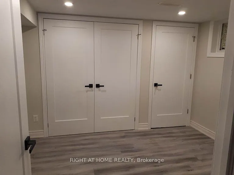 1 Mozart Ave — Photo 18