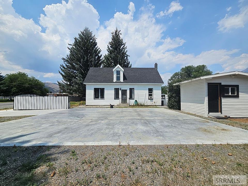 1st image of 212 Pine St