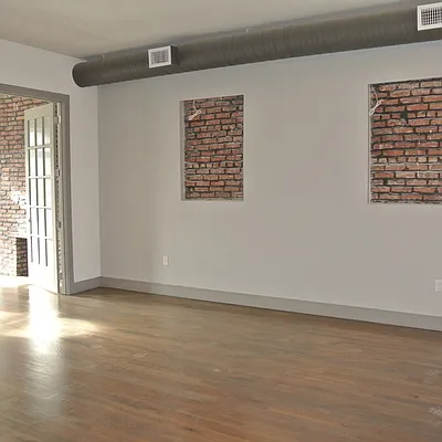 Rented by Nooklyn NYC LLC | media 40