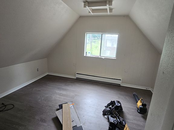 4th image of 2723 Sacramento Ave