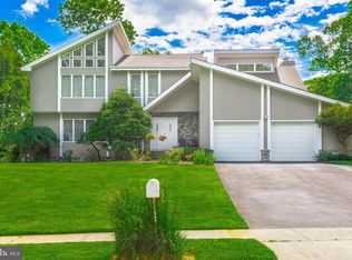 3 Glen View Dr, Ocean, NJ 07712