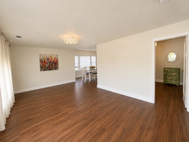 1120 Ohio St — Photo 13