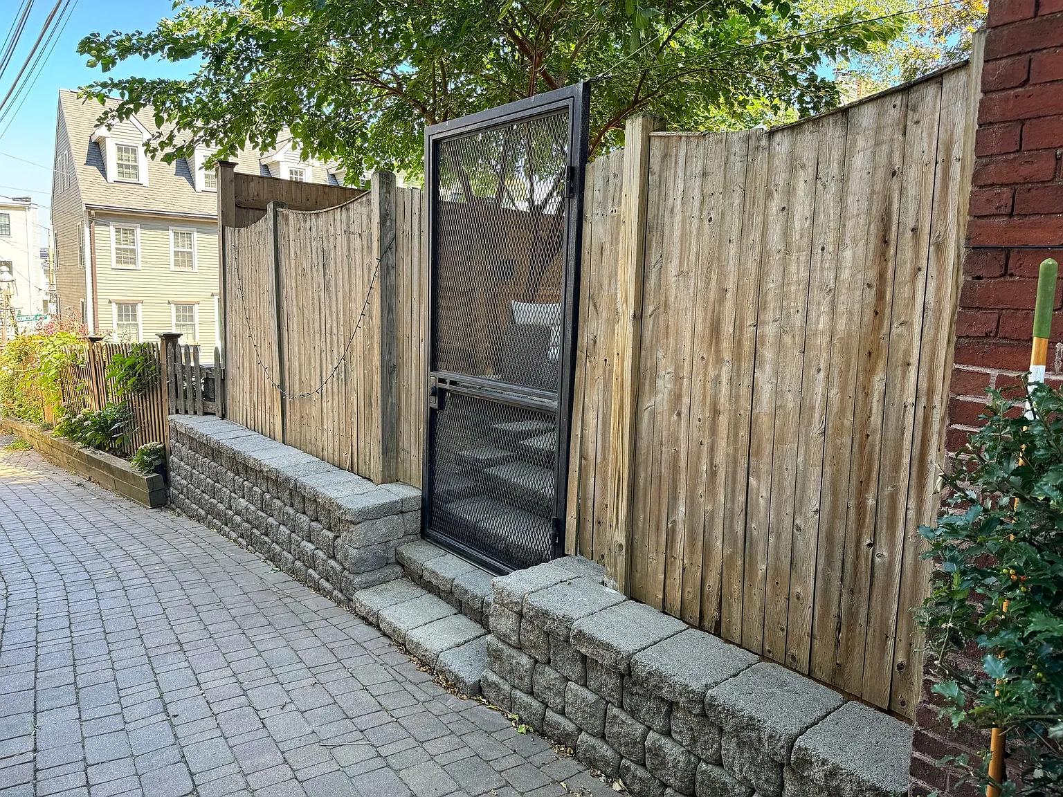 3 Bartlett St — Photo 4