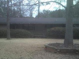 181 Possum Point Dr, Eatonton, GA 31024