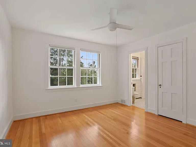 3273 Worthington St NW — Photo 24