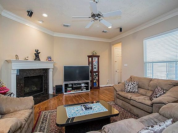3rd image of 145 White Dr