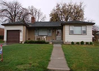 2nd image of 560 9th St