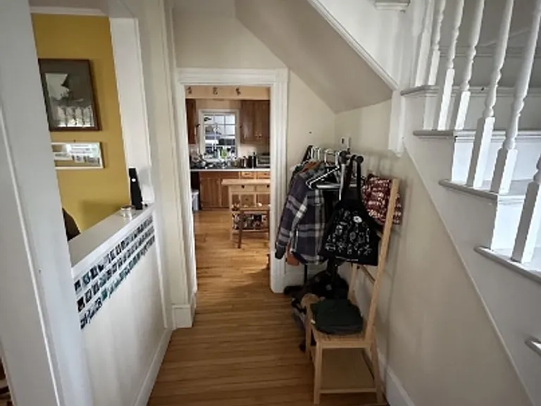 30 Forest Ave — Photo 9