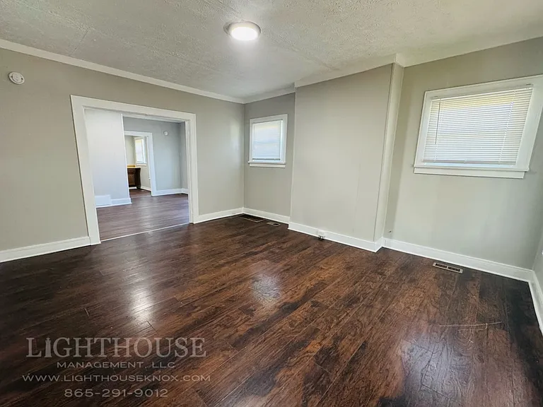2815 Tarleton Ave — Photo 2