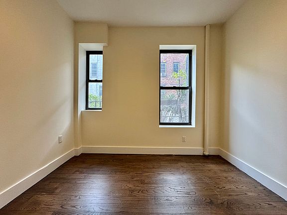 3rd image of 557 Franklin Ave APT 7