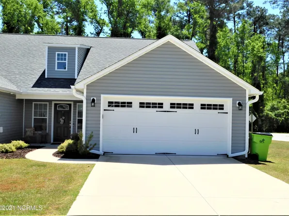 100 Catfish Ct, New Bern, NC 28562