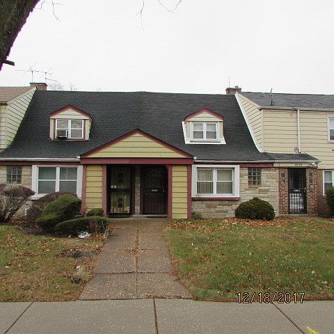 1st image of 9514 S Oglesby Ave