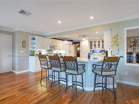 5th image of 3017 Carmia Dr