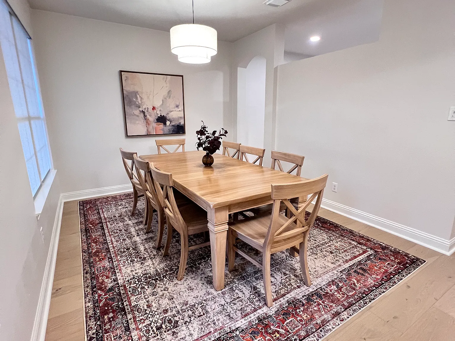 3 bed, 1854 sqft, $5,200 — Photo 3