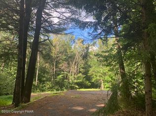 217 Moseywood Rd, Lake Harmony, PA 18624