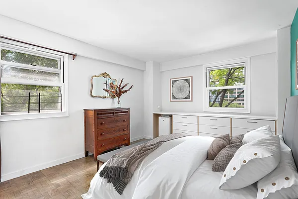 Rented by Compass | media 9