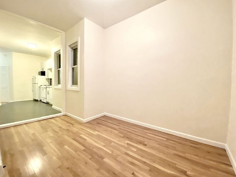 1st image of 488 Amsterdam Ave Frnt 2
