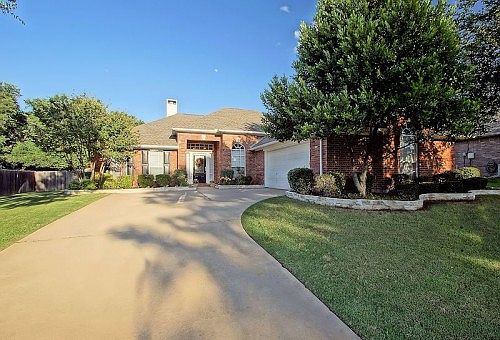 1st image of 2604 Stanford Dr