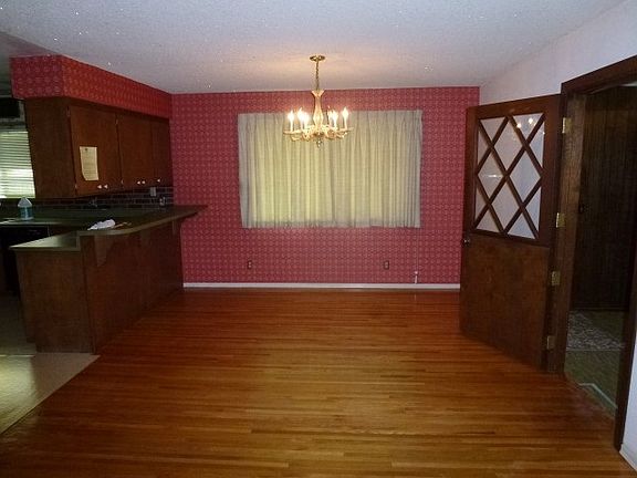 4th image of 55 Tognoli Ln