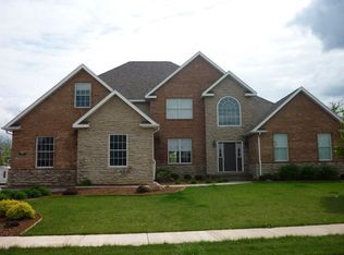 2408 W Pinnacle Dr, Dunlap, IL 61525