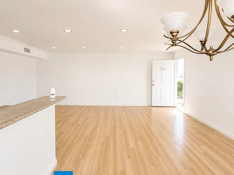 13623 Sherman Way #206 — Photo 15