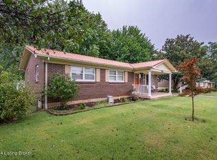 194 Executive Cir, Radcliff, KY 40160