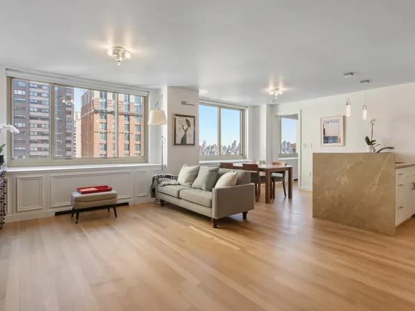 30 West 63rd Street image 2 of 18