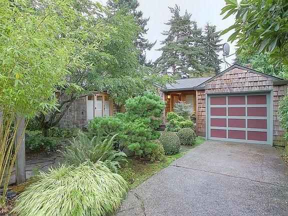 3rd image of 11532 23rd Ave NE