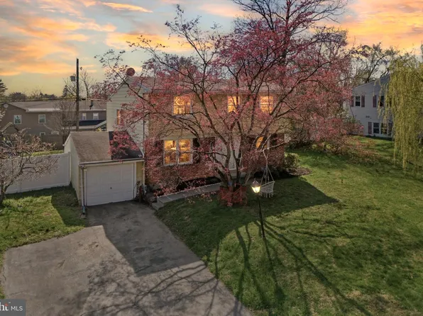 1590 Daws Rd, Blue Bell, PA 19422